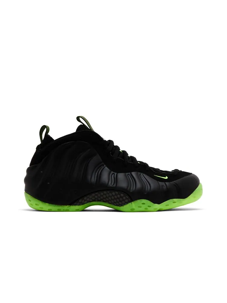 Кроссовки Air Foamposite One 'Black Volt' — изображение 1 из 8, черный