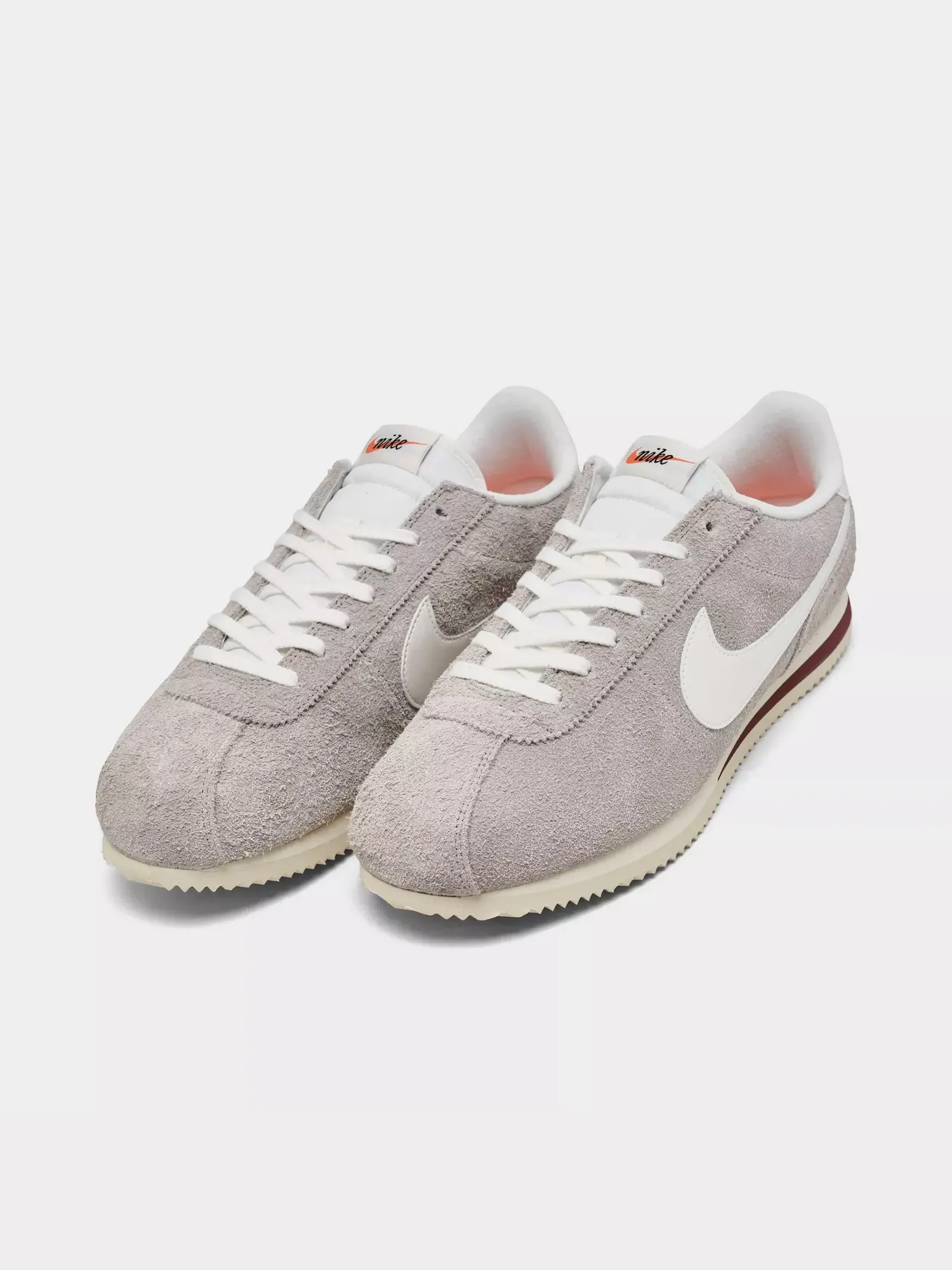 Кроссовки Nike Cortez SE 'College Grey Team Red' — изображение 2 из 6, серый красный