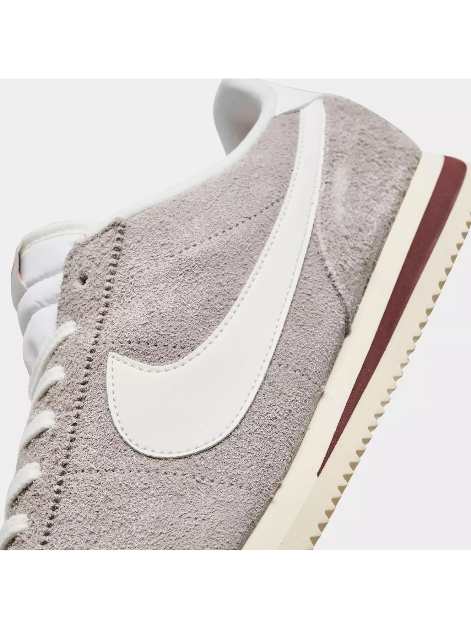Кроссовки Nike Cortez SE 'College Grey Team Red' — изображение 3 из 6, серый красный