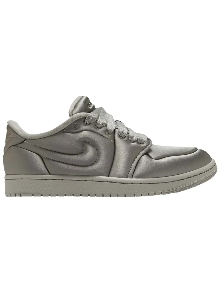 Кроссовки Air Jordan Wmns Air Jordan 1 Low Method of Make 'Satin Grey' — изображение 1 из 1, серый
