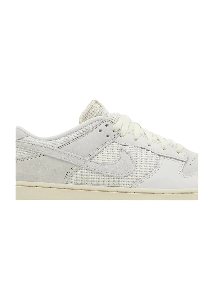 Кроссовки Nike Dunk Low — изображение 2 из 4, серый