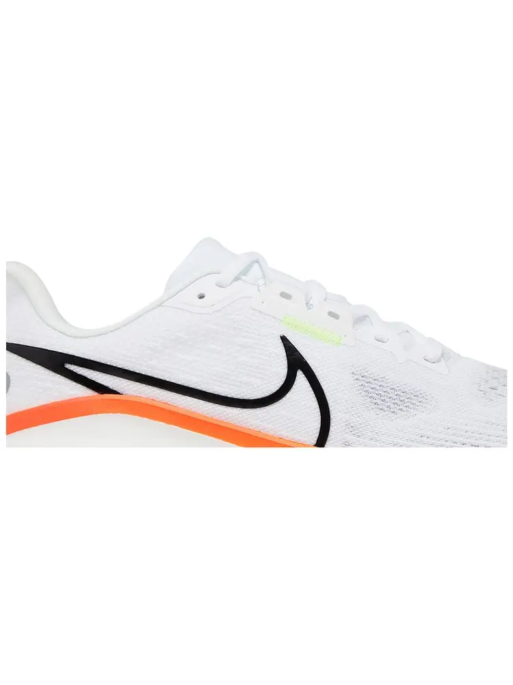 Кроссовки Nike Vomero 17 'White Bright Crimson' — изображение 2 из 8, белый