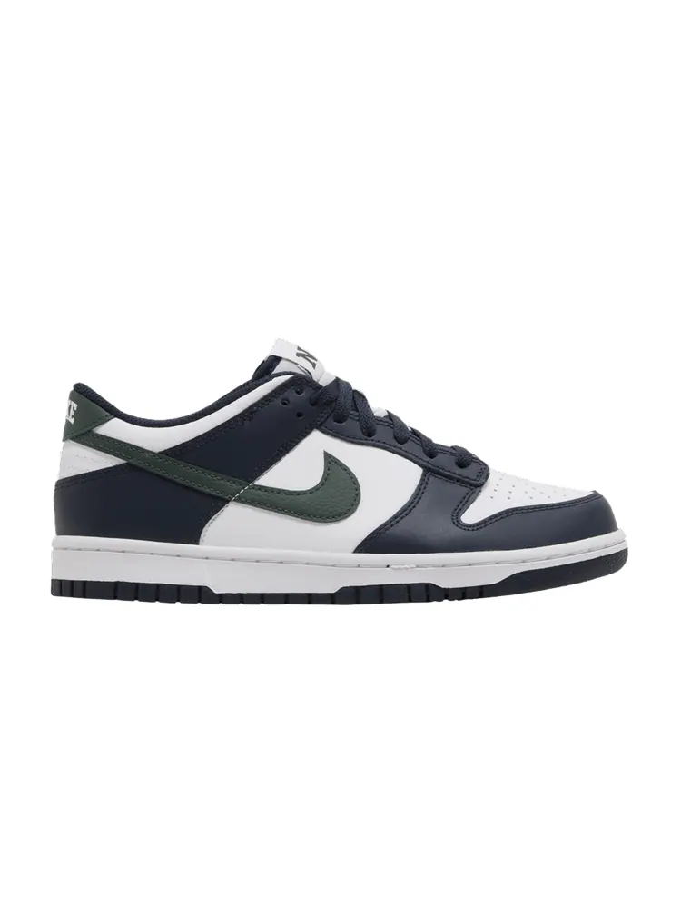 Кроссовки Nike Dunk Low GS 'Obsidian Vintage Green' — изображение 1 из 9, винтажный зеленый/белый