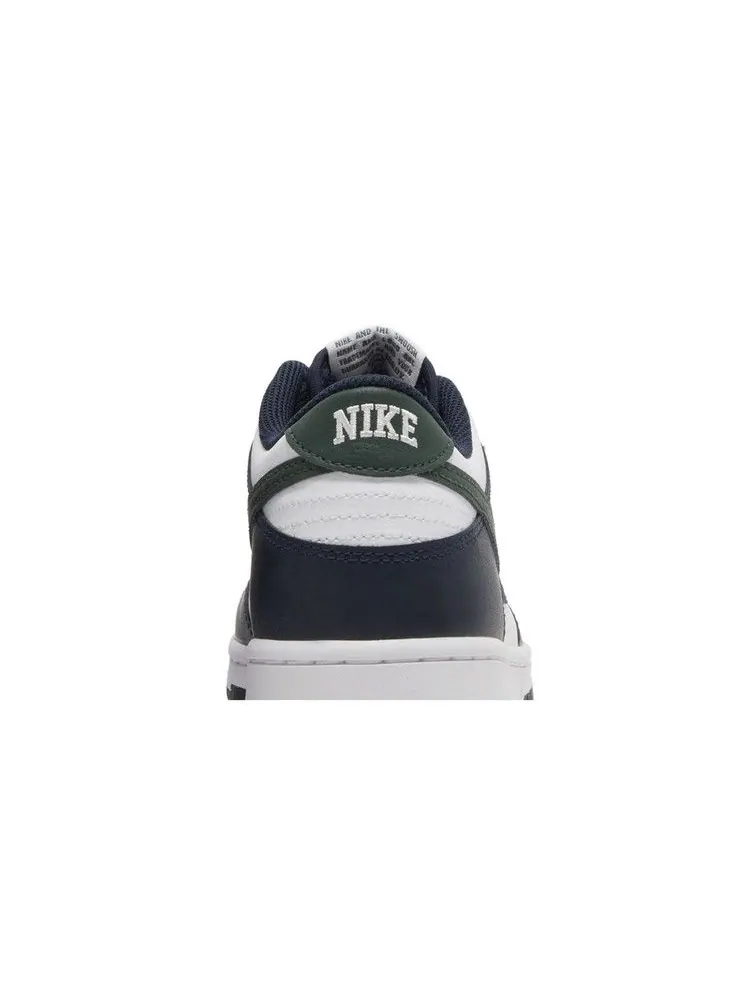 Кроссовки Nike Dunk Low GS 'Obsidian Vintage Green' — изображение 8 из 9, винтажный зеленый/белый