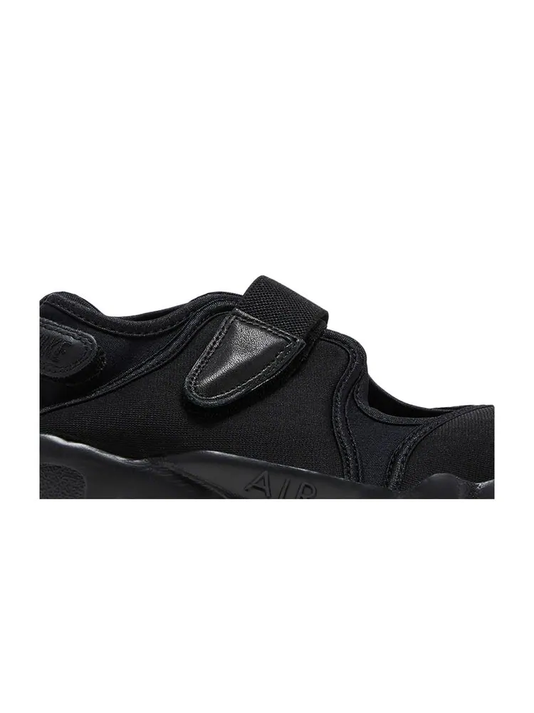 Кроссовки Wmns Air Rift 'Triple Black' — изображение 2 из 8, черный