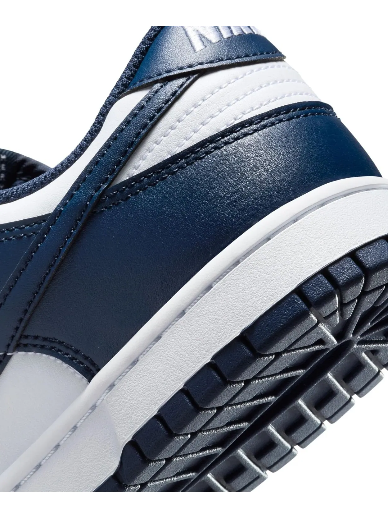 Кроссовки Nike Dunk Low Retro Midnight Navy — изображение 7 из 8, синий