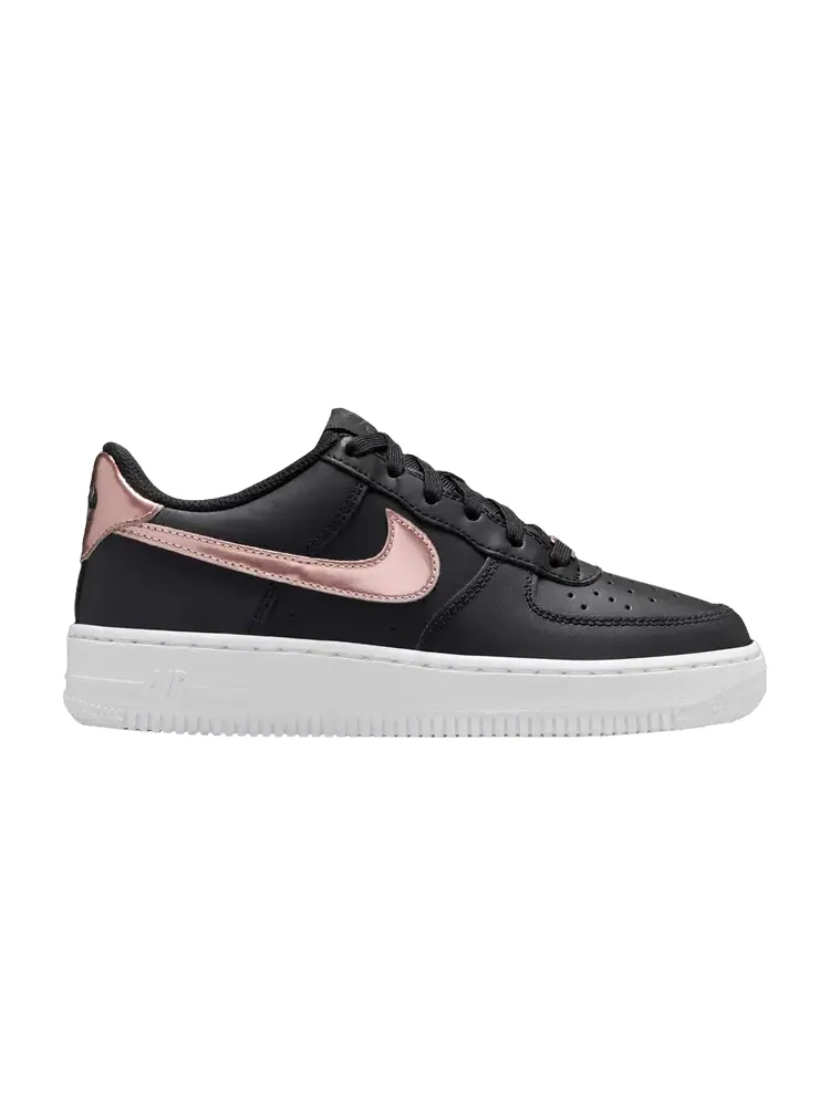 Кроссовки Air Force 1 Low GS 'Black Metallic Red Bronze' — изображение 1 из 1, черный металлик красный
