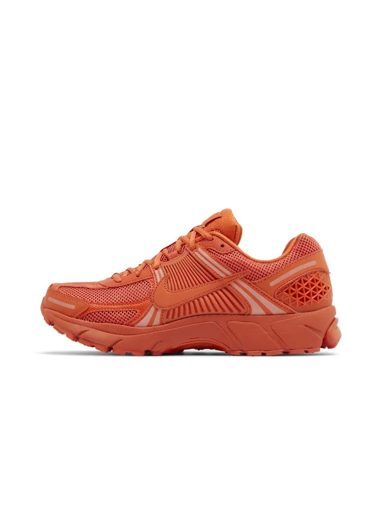 Кроссовки Air Zoom Vomero 5 'Cosmic Clay' — изображение 3 из 8, космическая глина