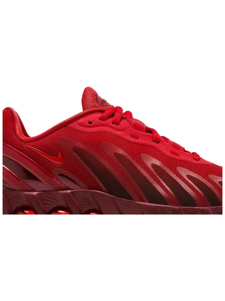 Кроссовки Nike Wmns Air Max DN8 'University Red' — изображение 2 из 4, красный