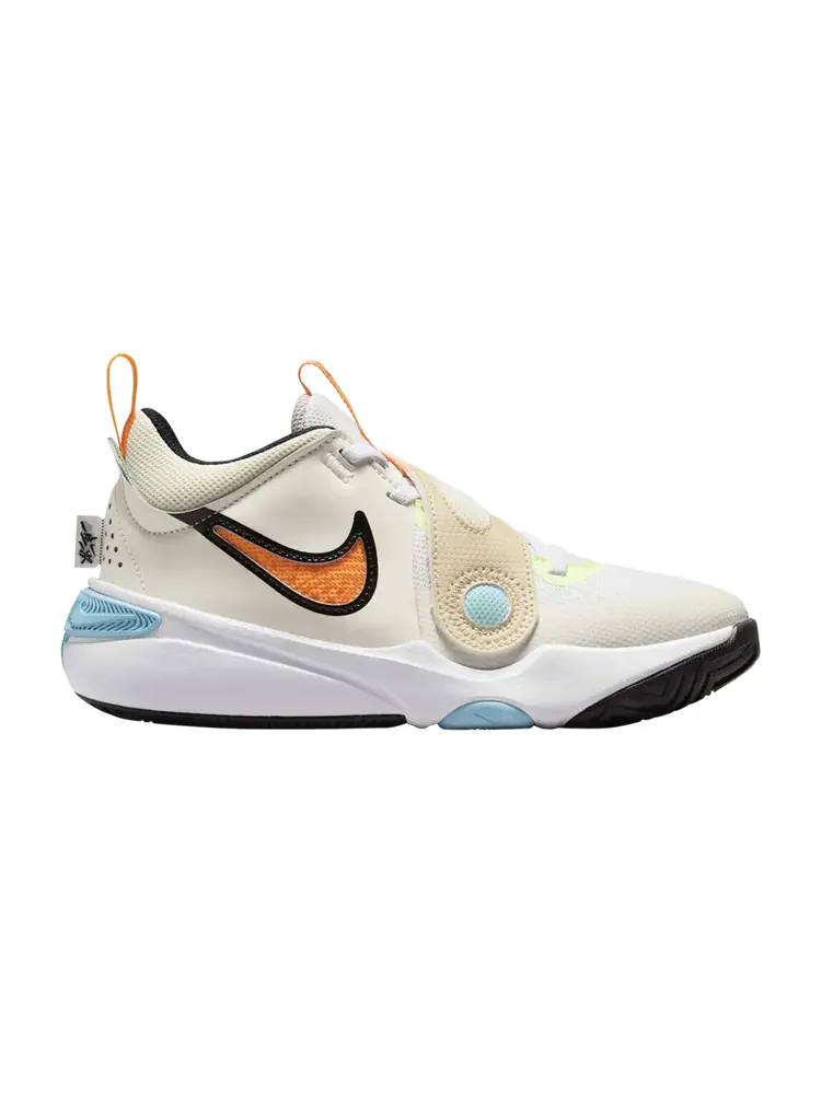 Кроссовки Nike Team Hustle D11 GS — изображение 1 из 1, белый