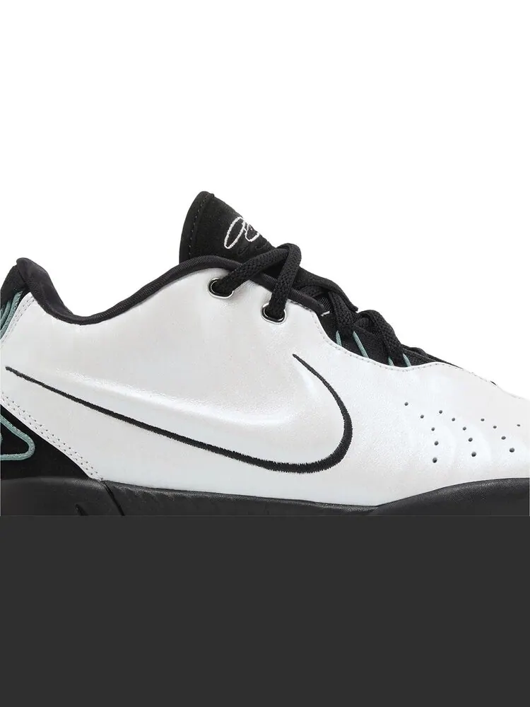 Кроссовки LeBron 21 'Conchiolin' — изображение 2 из 4, белый