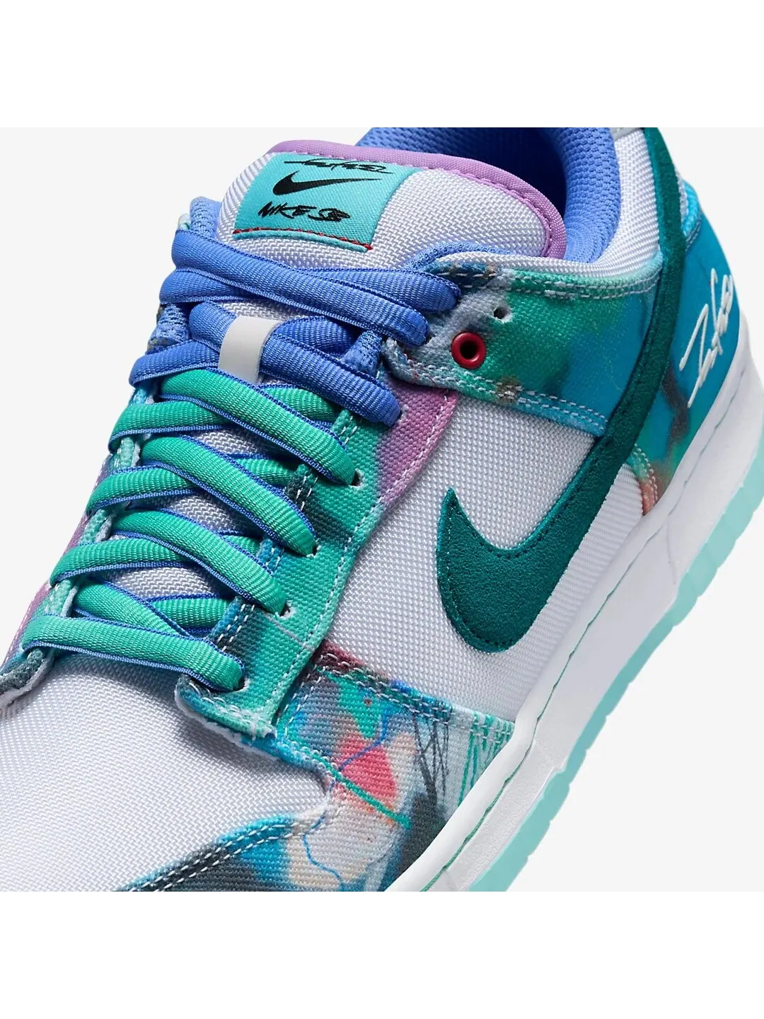 Кроссовки The Futura x Nike SB Dunk Low Unisex — изображение 9 из 13, синий/белый