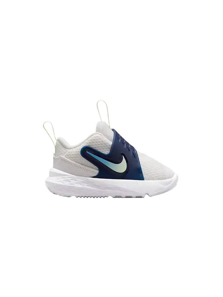 Кроссовки Nike Team Hustle D 12 TD 'Summit White' — изображение 1 из 1, белый