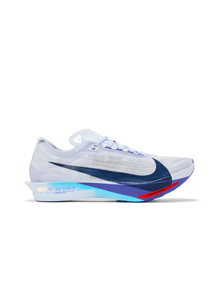 Кроссовки ZoomX Streakfly 2 'Ghost' — изображение 1 из 8, белый
