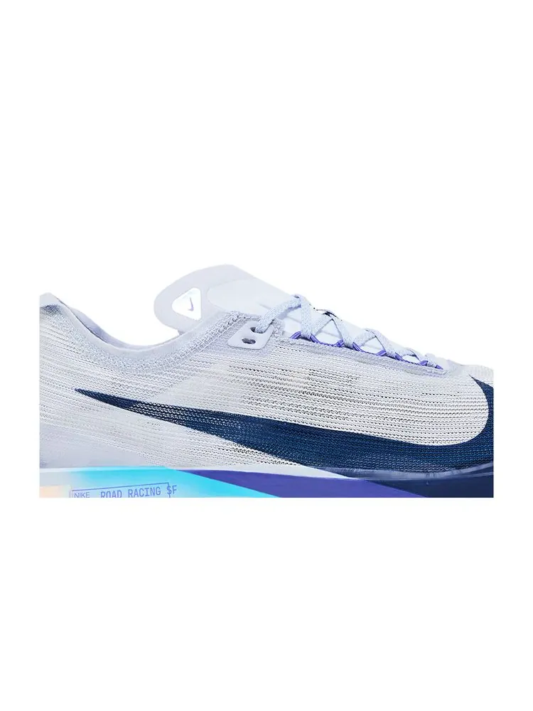 Кроссовки ZoomX Streakfly 2 'Ghost' — изображение 2 из 8, белый