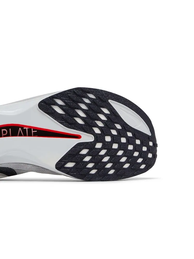 Кроссовки ZoomX Streakfly 2 'White Obsidian Mist' — изображение 5 из 8, белый