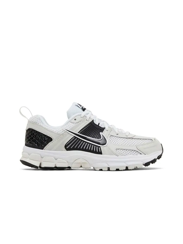 Кроссовки Vomero 5 GS 'White Black' — изображение 1 из 8, белый черный