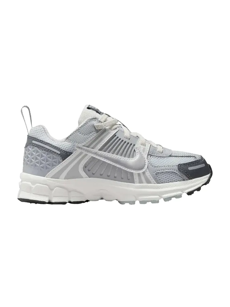 Кроссовки Vomero 5 PS 'Pure Platinum Metallic Silver' — изображение 1 из 1