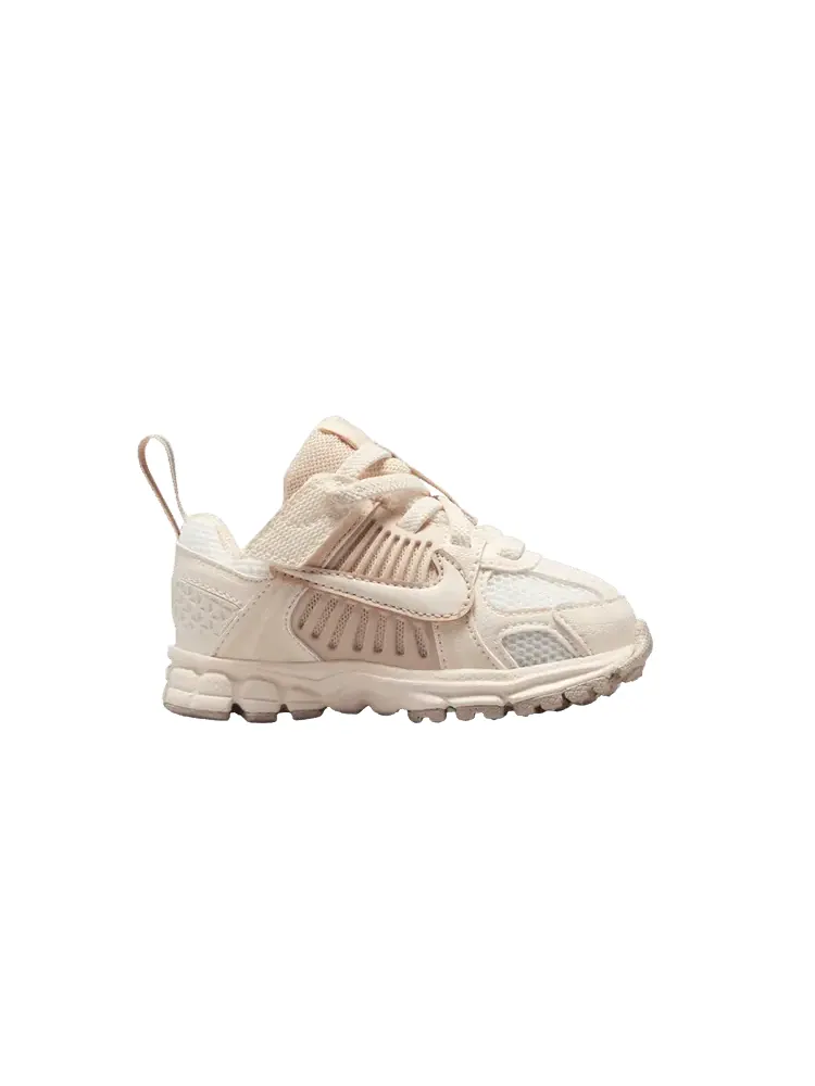 Кроссовки Nike Vomero 5 TD — изображение 1 из 1, бледный слоновая кость