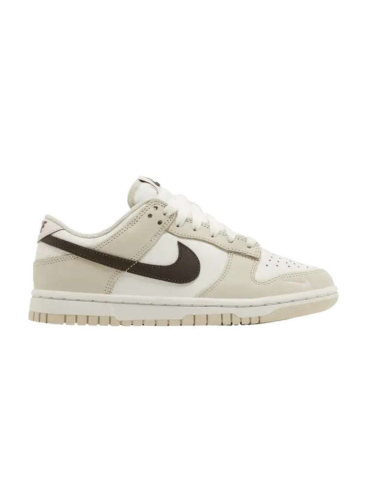 Кроссовки Nike Wmns Dunk Low 'Neapolitan' — изображение 1 из 9
