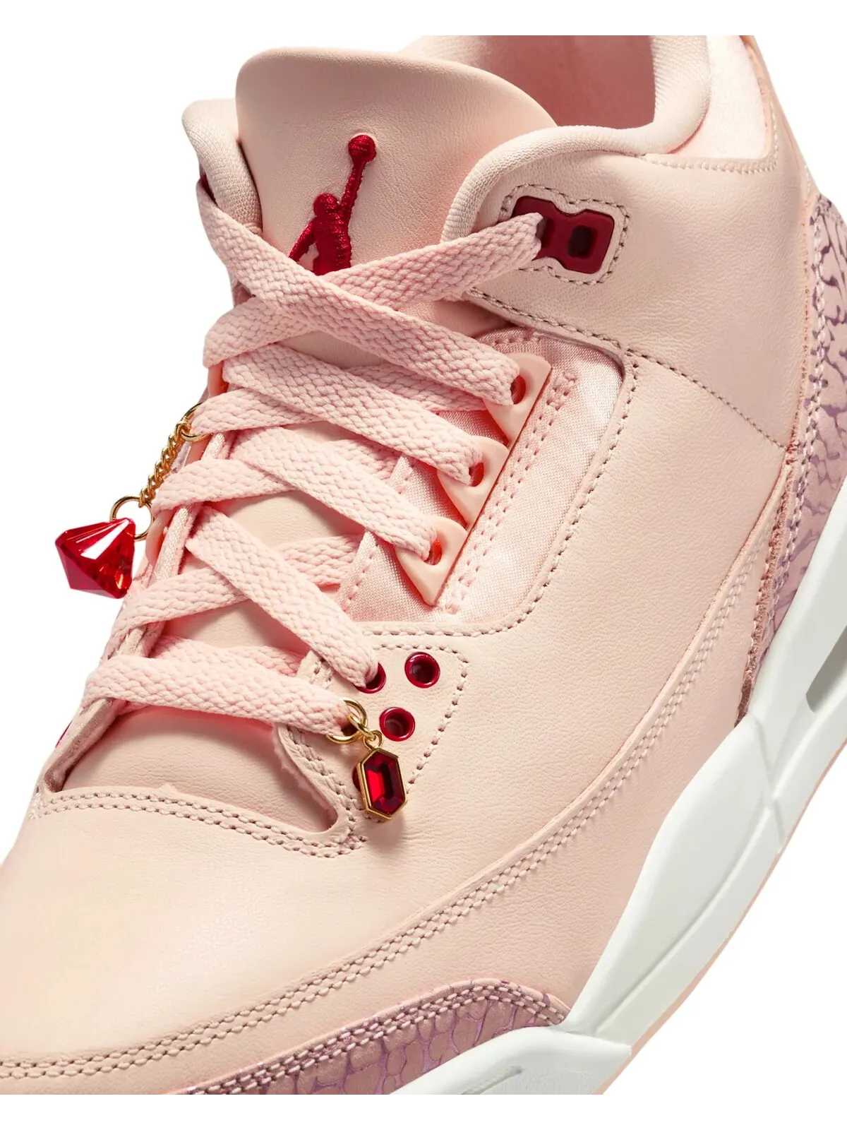 Кроссовки женские Nike Air Jordan 3 'Treat Yourself' — изображение 8 из 10, коралловый