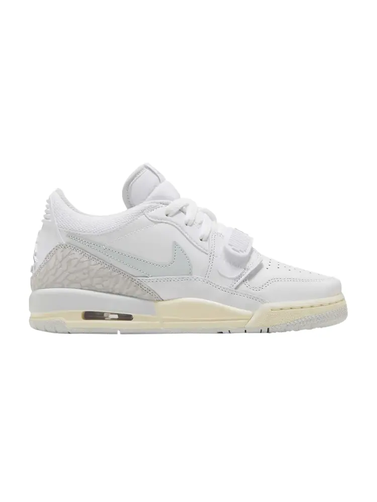 Кроссовки Air Jordan Legacy 312 Low GS — изображение 1 из 1, белый