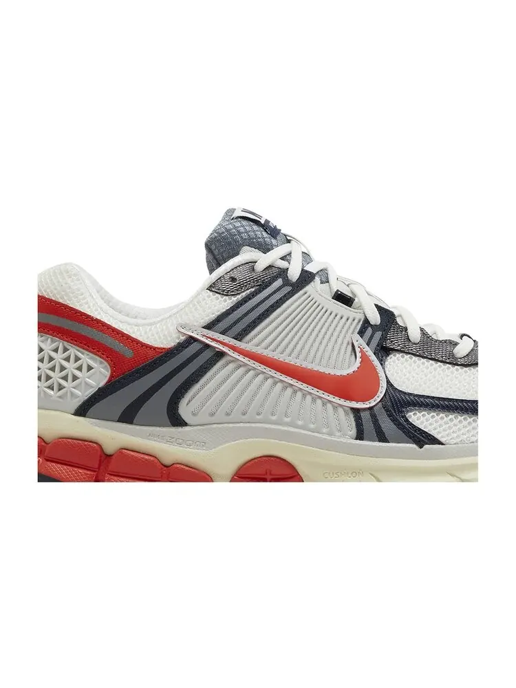 Кроссовки Nike Air Zoom Vomero 5 — изображение 2 из 4, белый