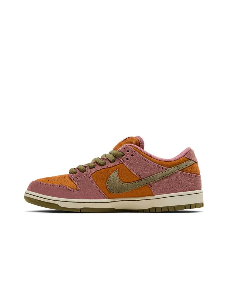 Кроссовки Dunk Low SB 'Red Stardust' — изображение 3 из 8, красный
