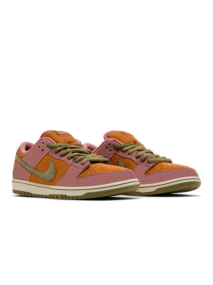 Кроссовки Dunk Low SB 'Red Stardust' — изображение 8 из 8, красный