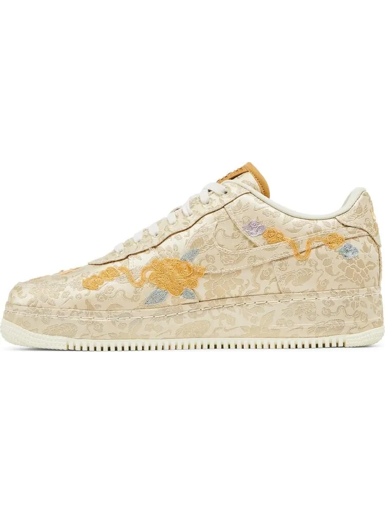 Кроссовки Air Force 1 Low '07 'Year of the Dragon' — изображение 3 из 4, золото