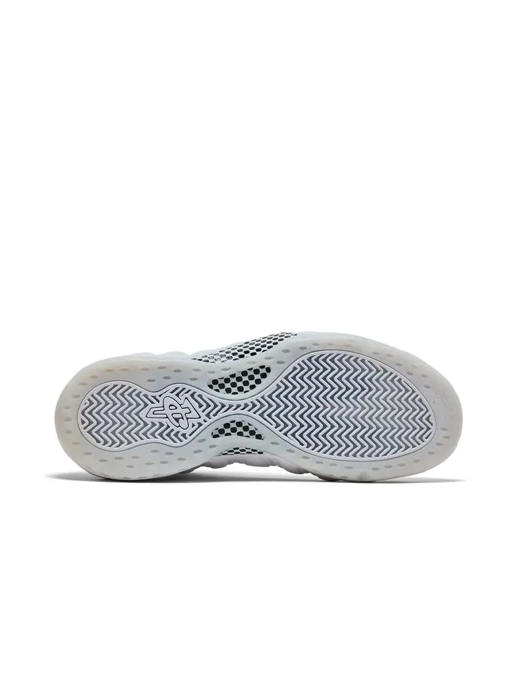 Кроссовки Air Foamposite One 'Triple White' — изображение 4 из 8, белый