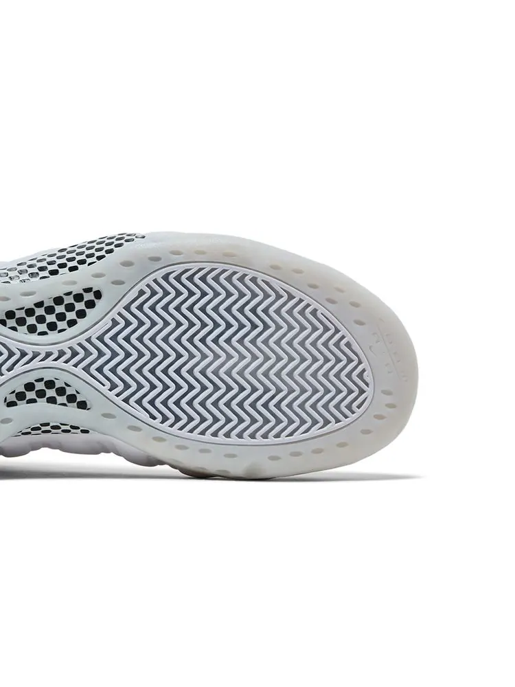 Кроссовки Air Foamposite One 'Triple White' — изображение 5 из 8, белый