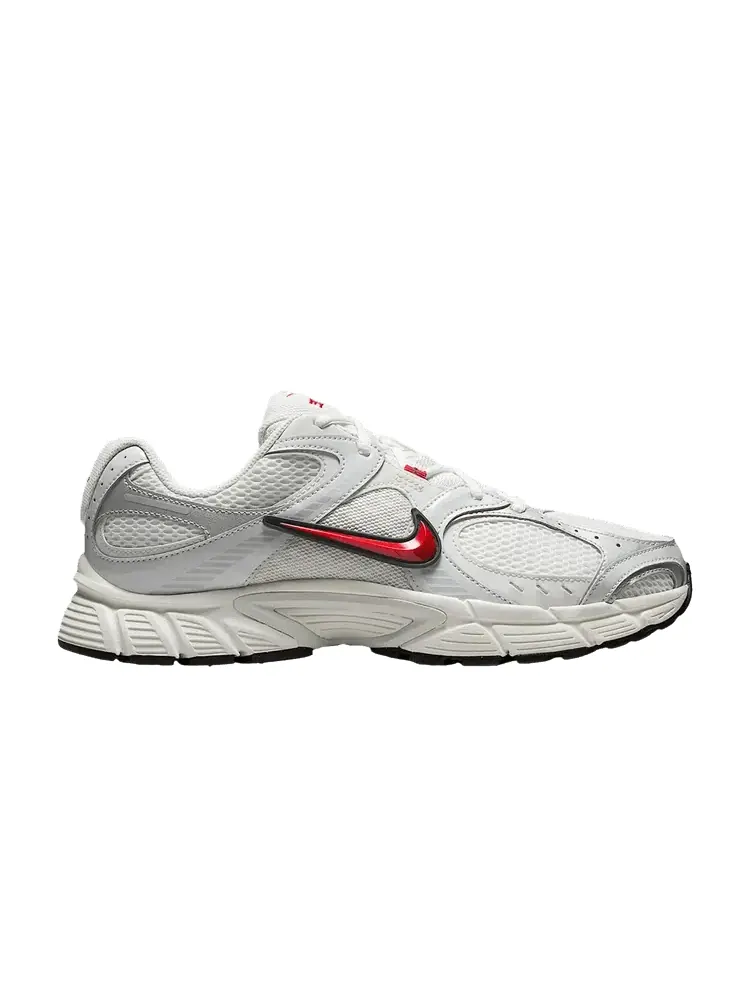 Кроссовки Nike V5 RNR — изображение 1 из 1, белый красный
