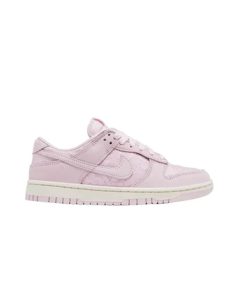 Кроссовки Nike Dunk Low Regal Pink — изображение 1 из 10, розовый//розовый