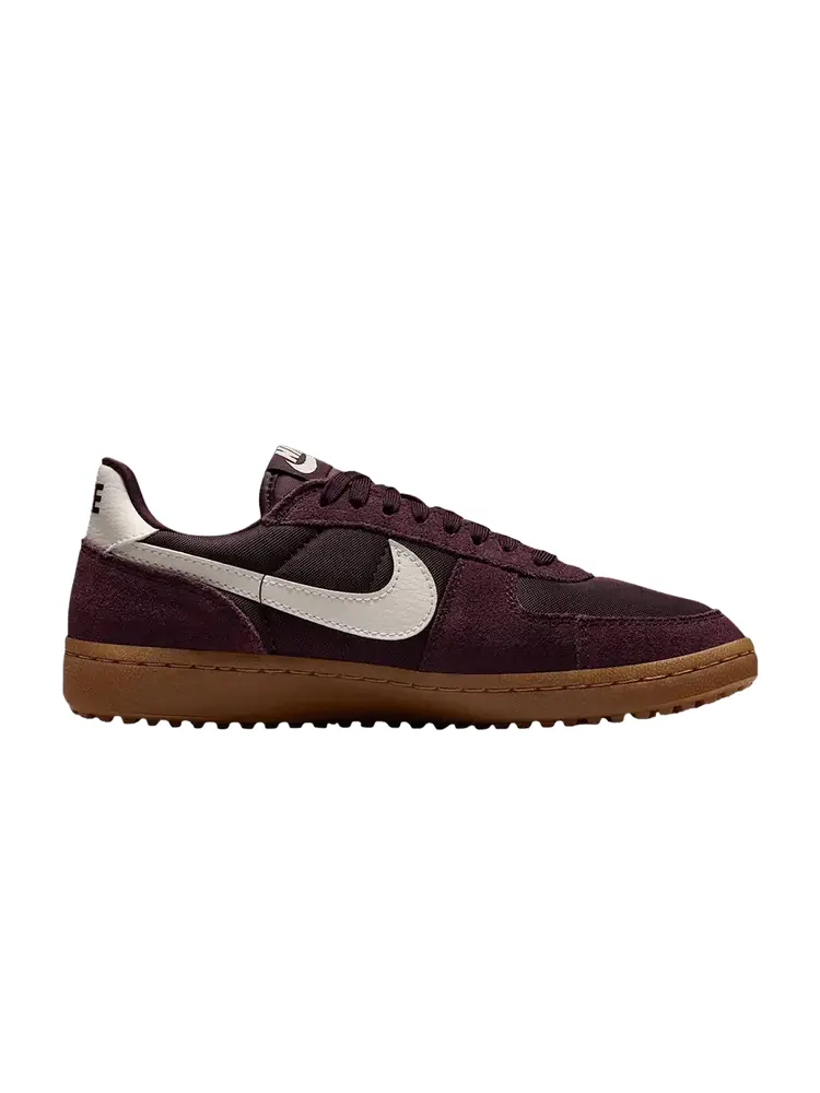 Кроссовки Nike Wmns Field General 'Burgundy Crush Sail' — изображение 1 из 1, красный