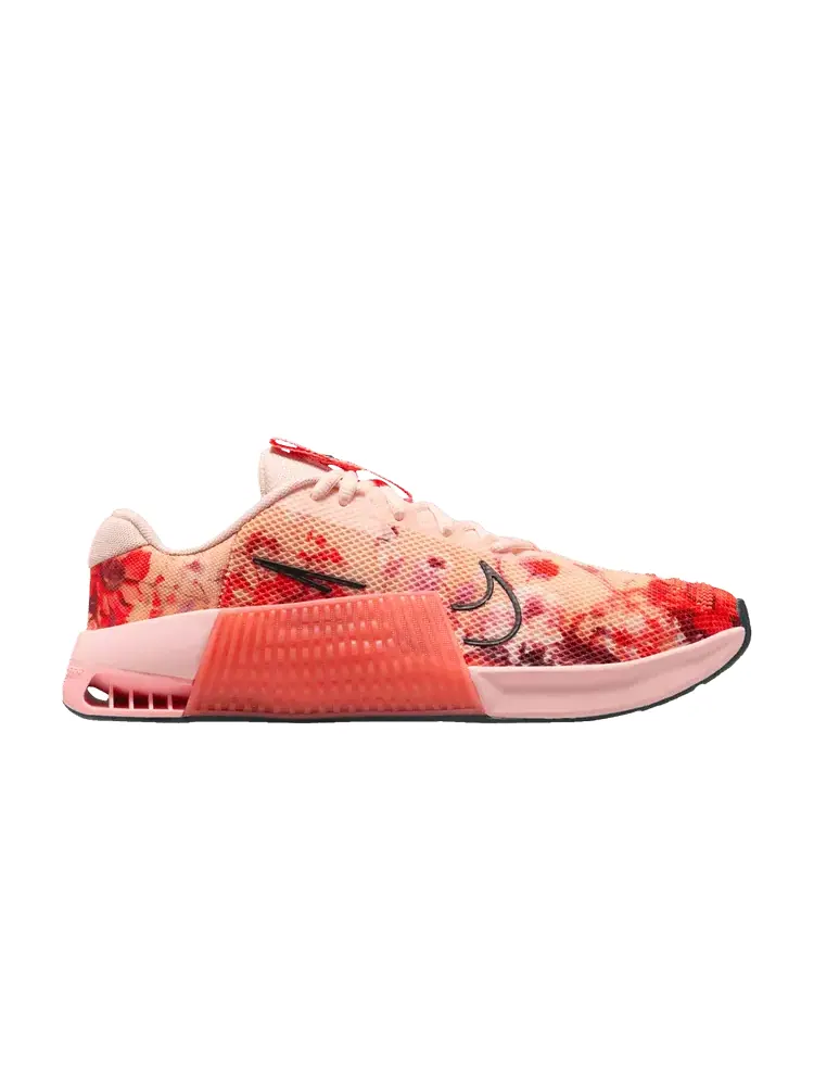 Кроссовки Wmns Metcon 9 AMP 'Washed Coral Tie Dye' — изображение 1 из 1, тай-дай