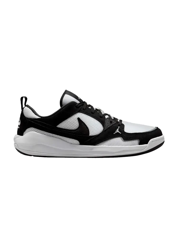 Кроссовки Jordan CMFT Era 'Panda' — изображение 1 из 1, панда