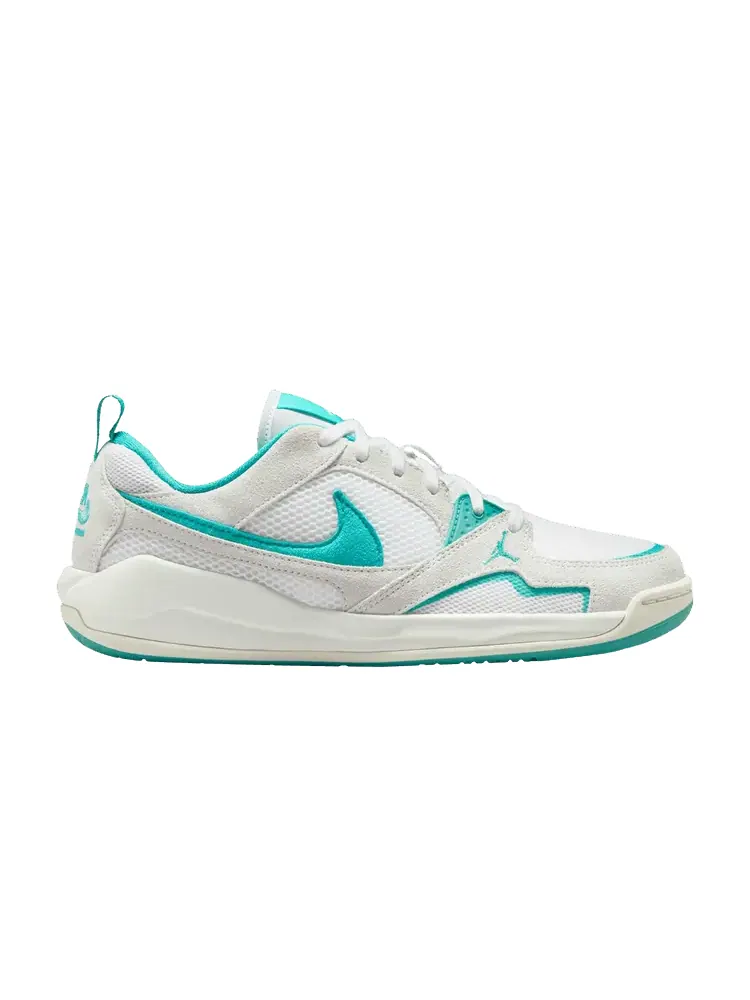Кроссовки Air Jordan Wmns Jordan CMFT Era 'Washed Teal' — изображение 1 из 1, белый