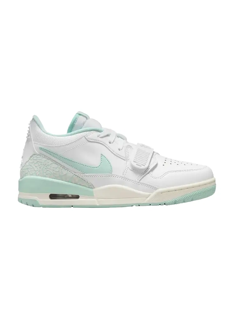 Кроссовки Wmns Jordan Legacy 312 Low — изображение 1 из 1, белый светлый