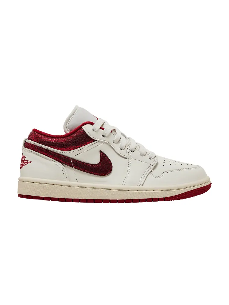 Кроссовки Air Jordan Wmns Air Jordan 1 Low 'Ruby' — изображение 1 из 9, красный/красный