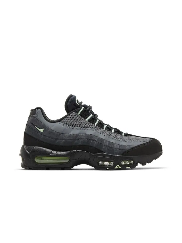 Кроссовки Nike Air Max 95 'Vapor Green' — изображение 2 из 9, черный/зеленый//серый
