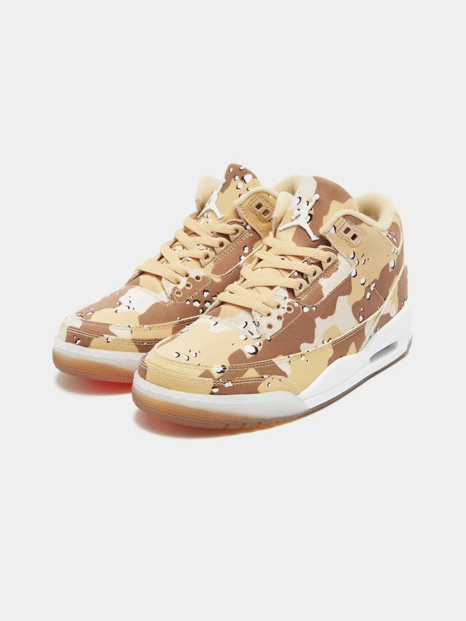 Кроссовки Air Jordan WNBA x Wmns Air Jordan 3 Retro — изображение 2 из 6, коричневый