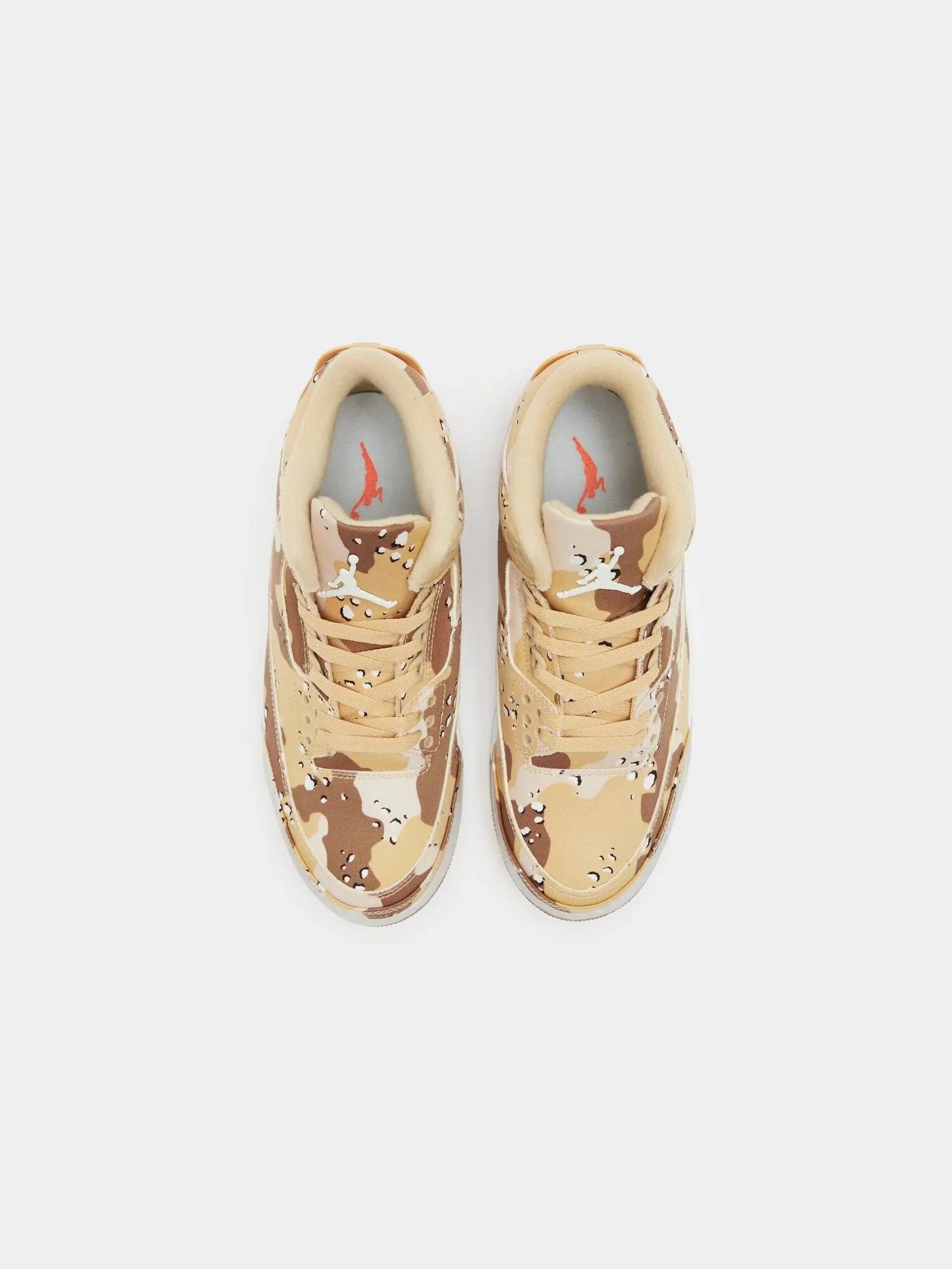Кроссовки Air Jordan WNBA x Wmns Air Jordan 3 Retro — изображение 3 из 6, коричневый