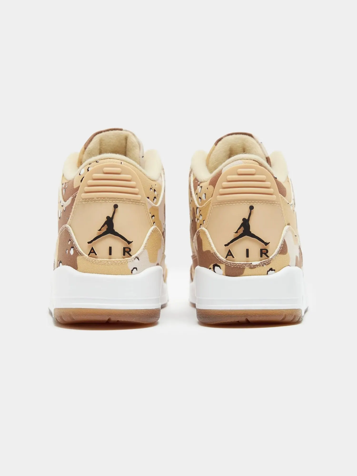 Кроссовки Air Jordan WNBA x Wmns Air Jordan 3 Retro — изображение 5 из 6, коричневый