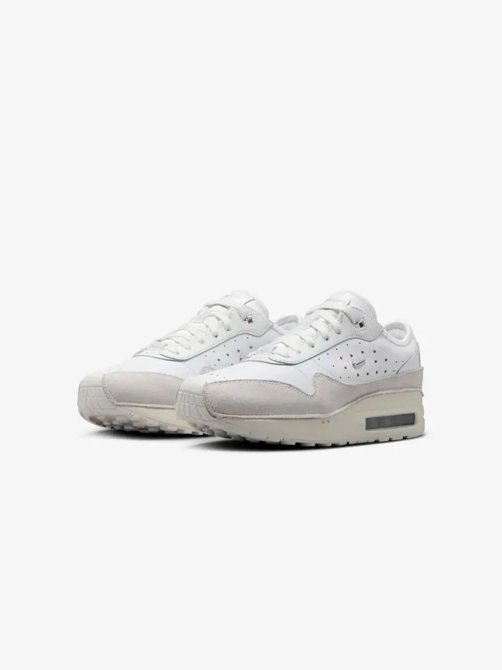 Кроссовки женские Nike Air Max 1 x Jacquemus — изображение 2 из 9, белый