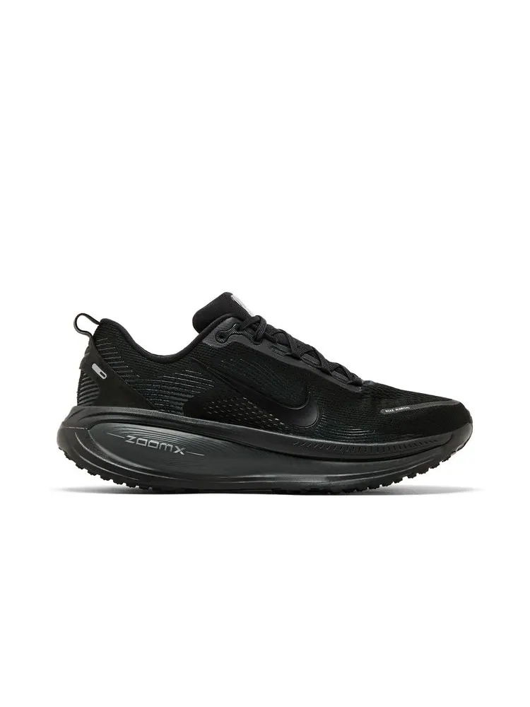 Кроссовки Vomero 18 'Triple Black' — изображение 1 из 8, черный