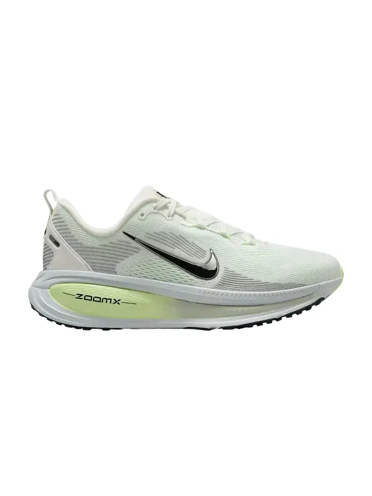 Кроссовки Nike Wmns Vomero 18 — изображение 1 из 1, белый черный