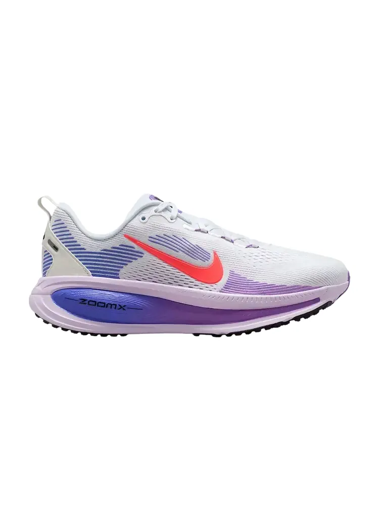 Кроссовки Nike Wmns Vomero 18 'White Violet Mist' — изображение 1 из 1, фиолетовый