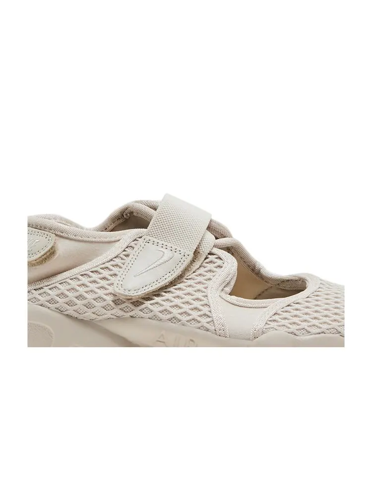 Кроссовки Wmns Air Rift 'Light Orewood Brown' — изображение 2 из 8, светлый коричневый