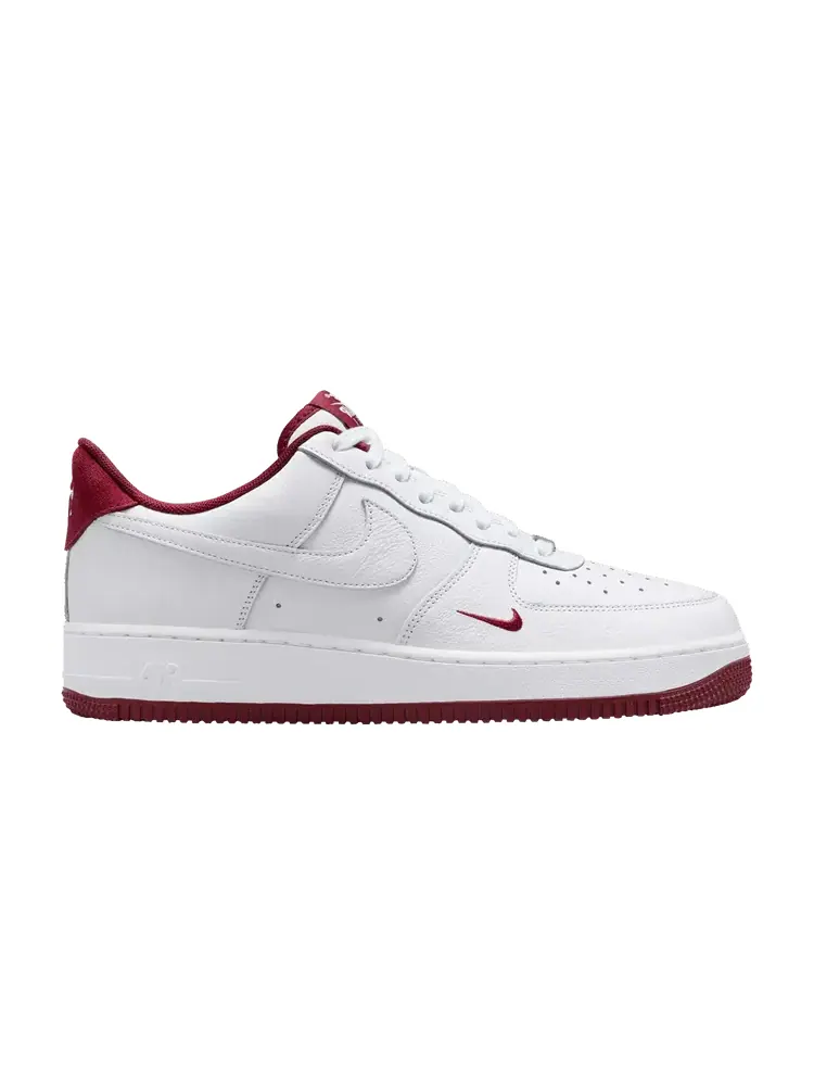 Кроссовки Nike Air Force 1 '07 LV8 'Mini Swoosh Pack - White Team Red' — изображение 1 из 1, белый/белый/красный
